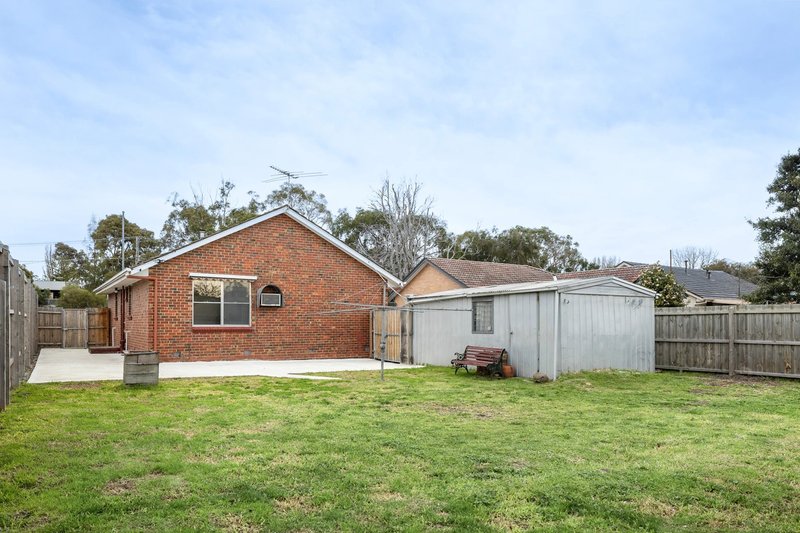 Photo - 83 Armata Crescent, Frankston North VIC 3200 - Image 10