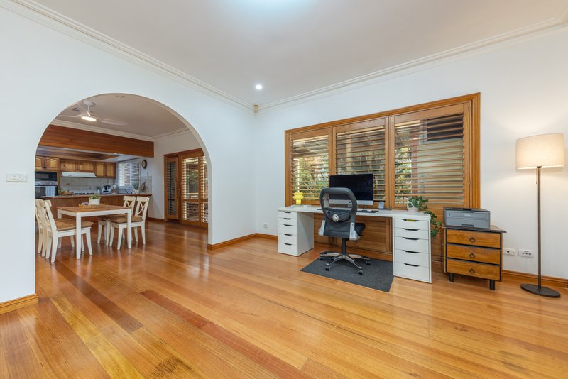 Photo - 83 Balmoral Circuit, Sunbury VIC 3429 - Image 9