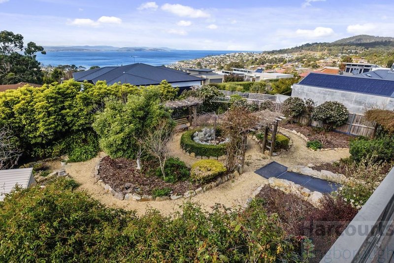 Photo - 83 Burwood Drive, Blackmans Bay TAS 7052 - Image 13