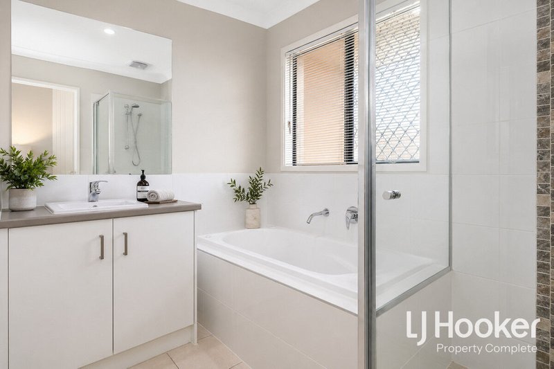 Photo - 83 Buxton Avenue, Yarrabilba QLD 4207 - Image 8