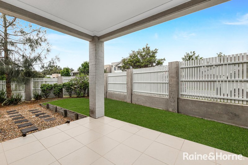 Photo - 83 Caddies Blvd , Rouse Hill NSW 2155 - Image 10