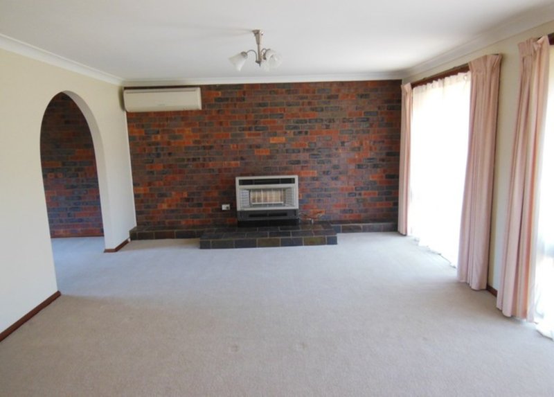 Photo - 83 Cathcart Street, Goulburn NSW 2580 - Image 2