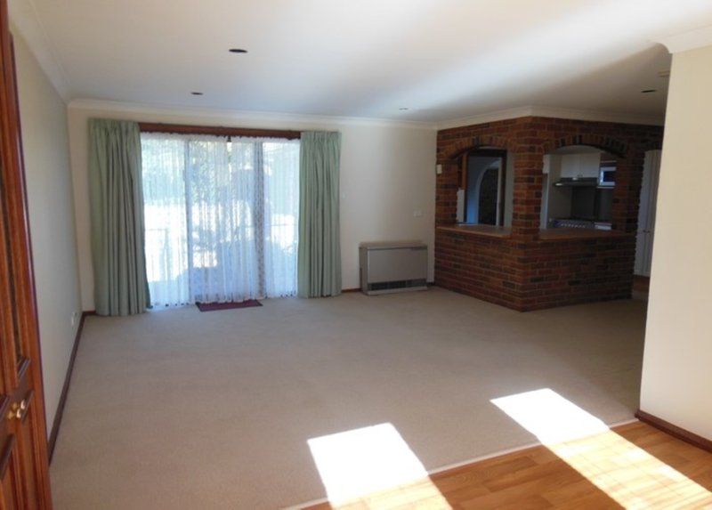 Photo - 83 Cathcart Street, Goulburn NSW 2580 - Image 5