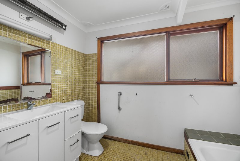 Photo - 83 Coal Point Road, Coal Point NSW 2283 - Image 12