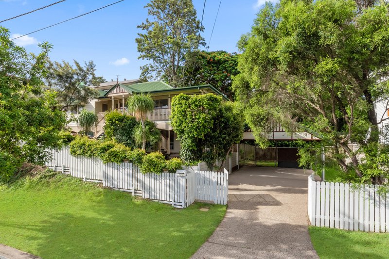 Photo - 83 Daisy Street, Newmarket QLD 4051 - Image 3