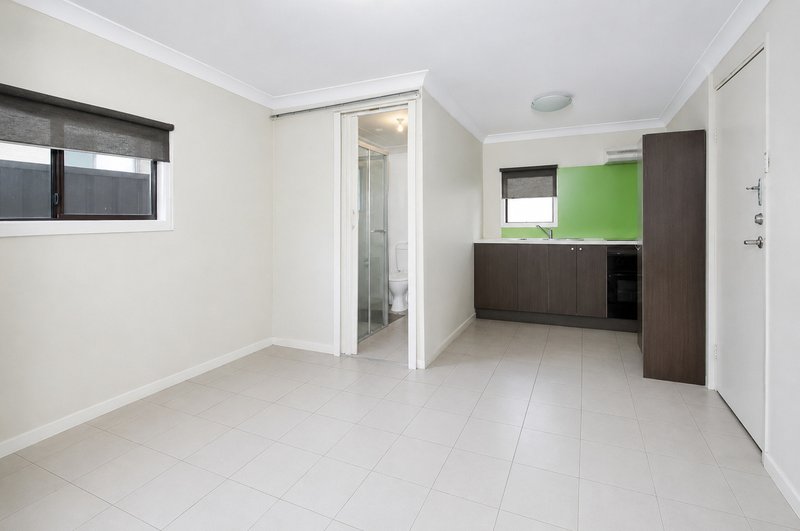 Photo - 83 Dennistoun Avenue, Guildford NSW 2161 - Image 5