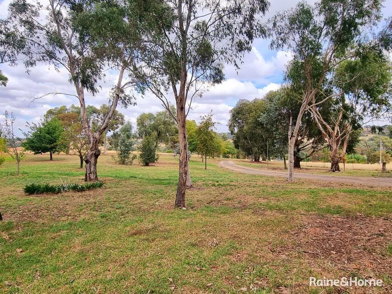 Photo - 83 Donges Road, Young NSW 2594 - Image 25