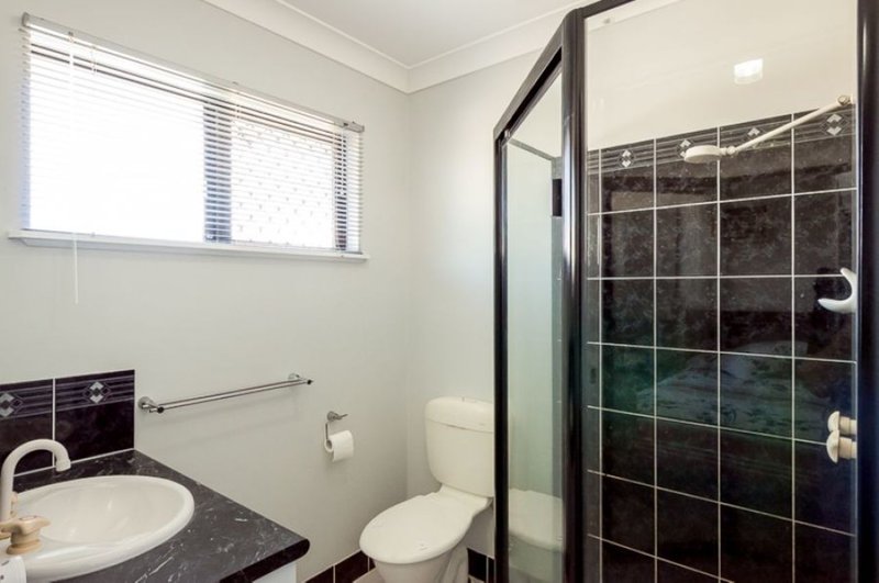 Photo - 83 Emmadale Drive, New Auckland QLD 4680 - Image 6