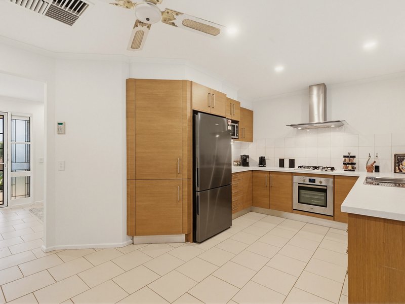 Photo - 83 Emmerson Drive, Morphett Vale SA 5162 - Image 6