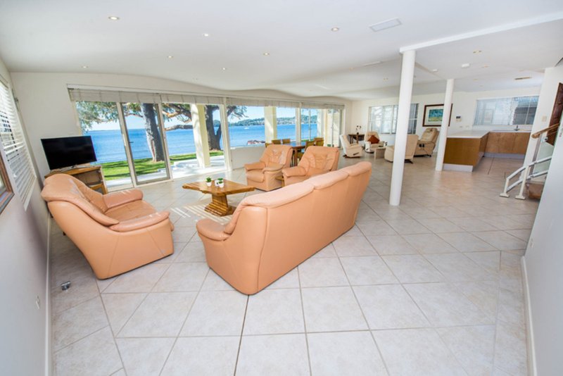 Photo - 83 Foreshore Drive, Salamander Bay NSW 2317 - Image 9