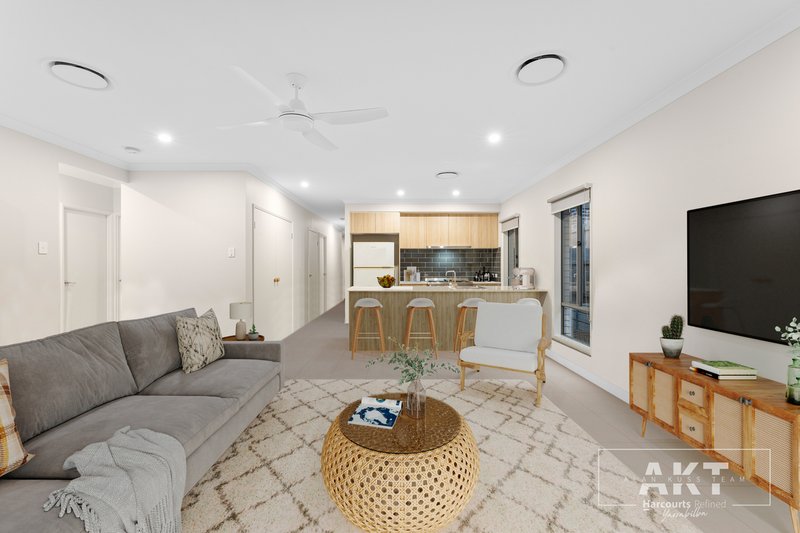 Photo - 83 Girramay Street, Yarrabilba QLD 4207 - Image 4