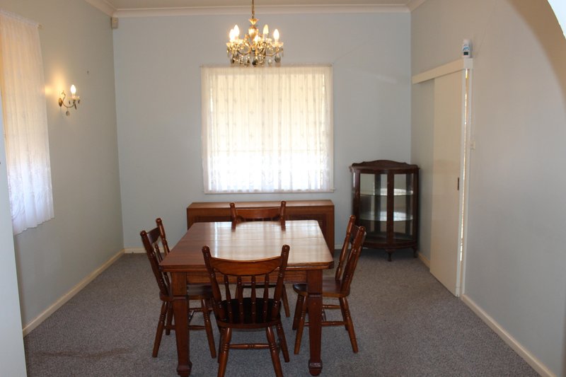 Photo - 83 Gisborne Street, Wellington NSW 2820 - Image 3