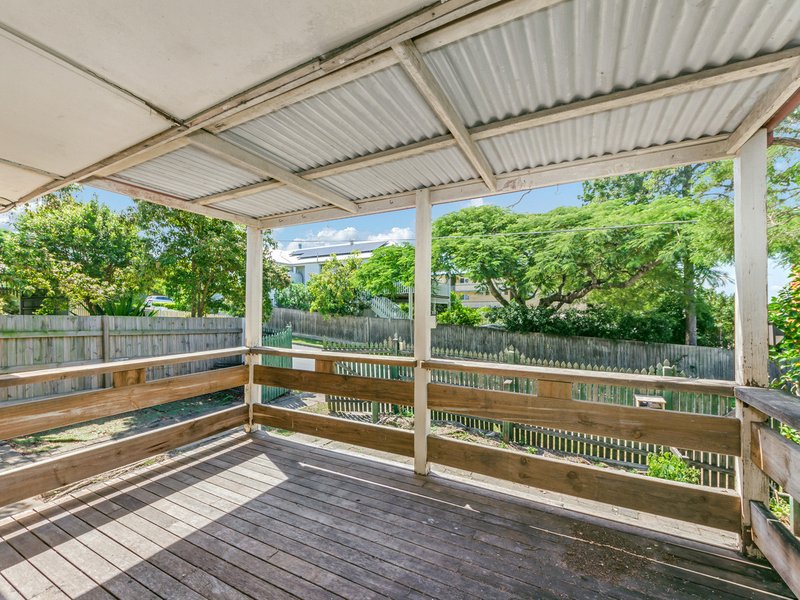 Photo - 83 Glen Kedron Lane, Kedron QLD 4031 - Image 7