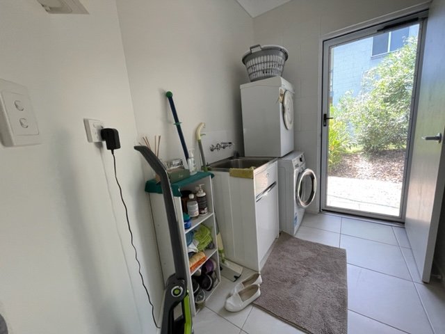 Photo - 83 Gloucester Avenue, Hideaway Bay QLD 4800 - Image 6