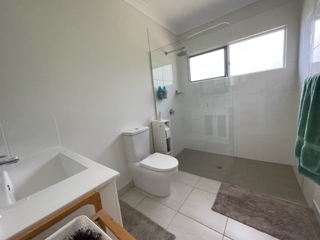 Photo - 83 Gloucester Avenue, Hideaway Bay QLD 4800 - Image 7