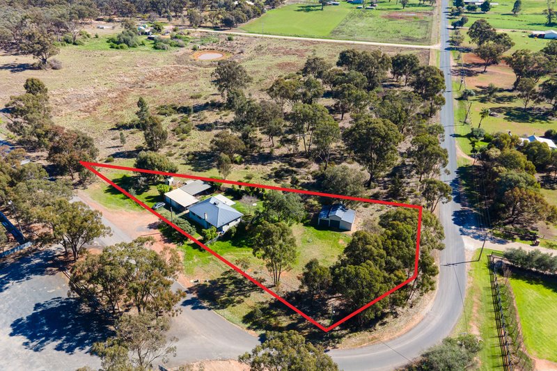 83 Golf Club Road, Temora NSW 2666