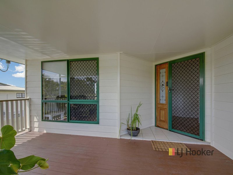 Photo - 83 Hampton Drive, Tannum Sands QLD 4680 - Image 2