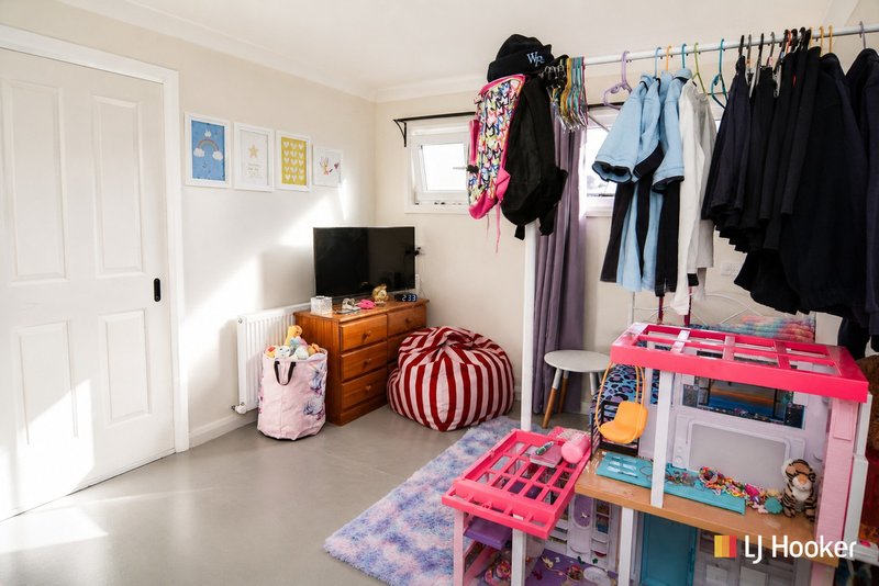 Photo - 83 Henning Crescent, Wallerawang NSW 2845 - Image 9
