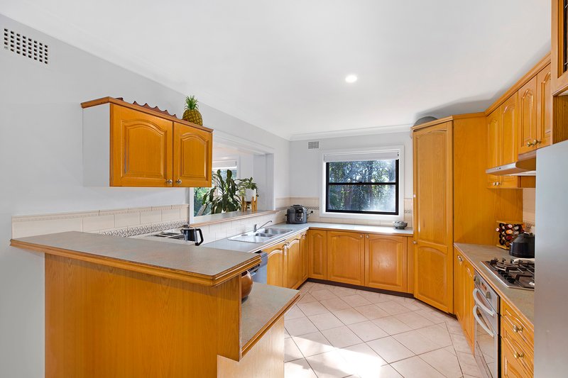 Photo - 83 Hillcrest Street, Terrigal NSW 2260 - Image 5