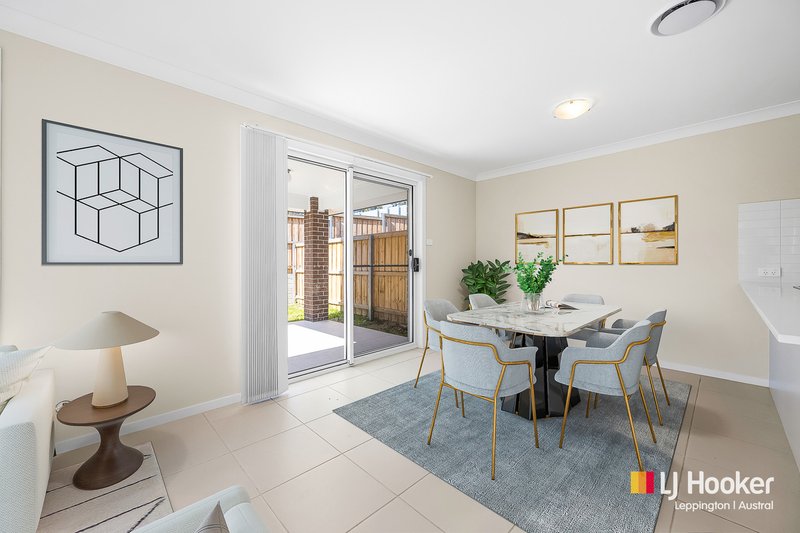 Photo - 83 Ingleburn Gardens Drive, Bardia NSW 2565 - Image 3