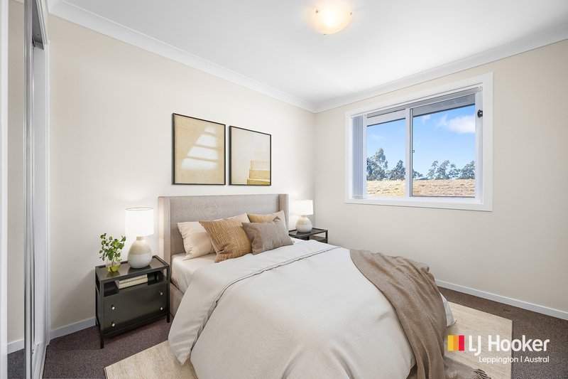 Photo - 83 Ingleburn Gardens Drive, Bardia NSW 2565 - Image 7