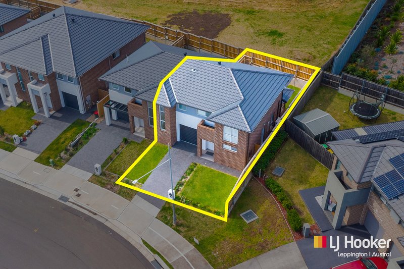 Photo - 83 Ingleburn Gardens Drive, Bardia NSW 2565 - Image 12