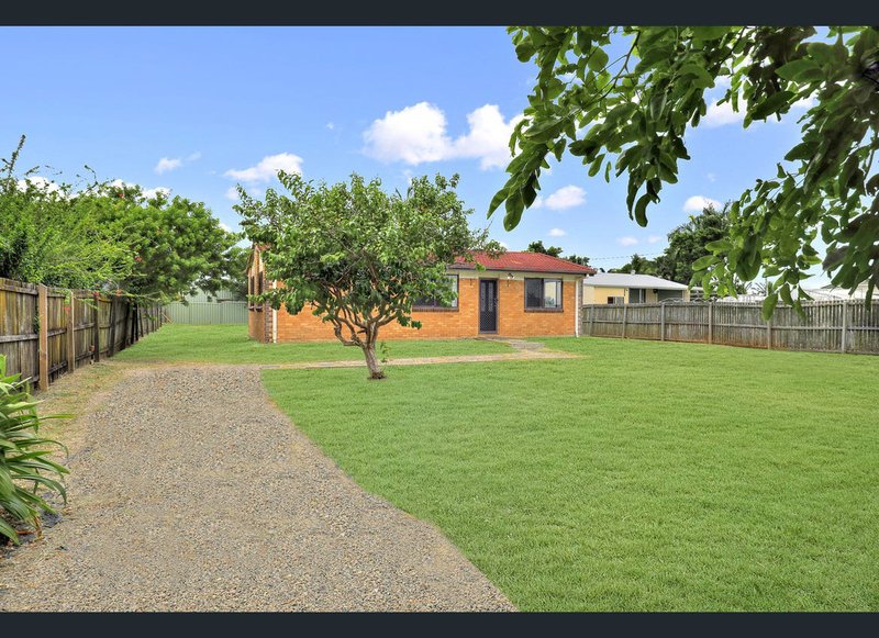 Photo - 83 Kinch Street, Burnett Heads QLD 4670 - Image 13