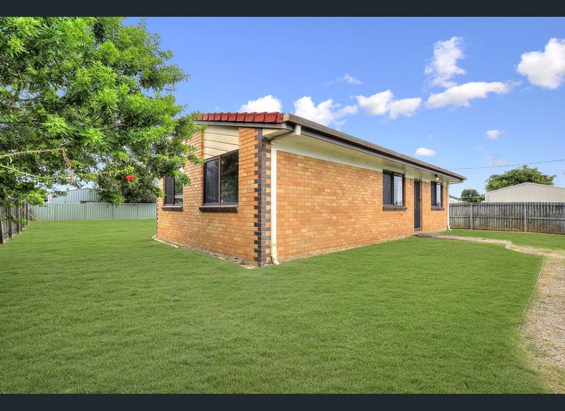 Photo - 83 Kinch Street, Burnett Heads QLD 4670 - Image 14