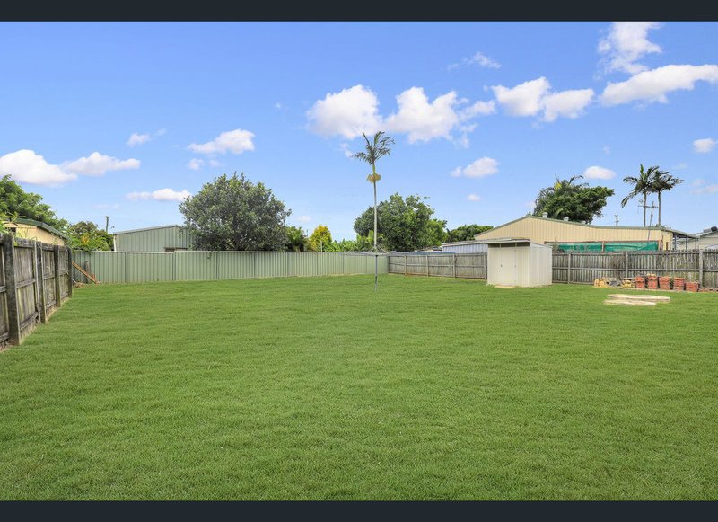 Photo - 83 Kinch Street, Burnett Heads QLD 4670 - Image 15