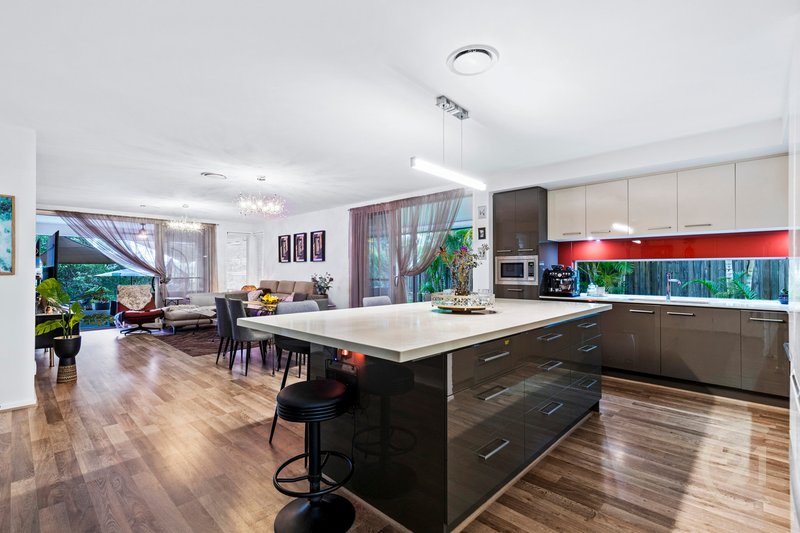 Photo - 83 Kingfisher Drive, Upper Kedron QLD 4055 - Image 5