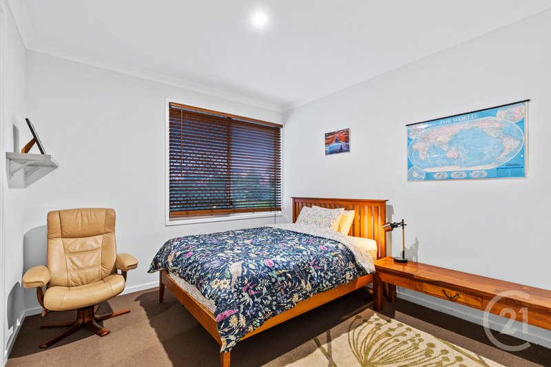 Photo - 83 Kingfisher Drive, Upper Kedron QLD 4055 - Image 14