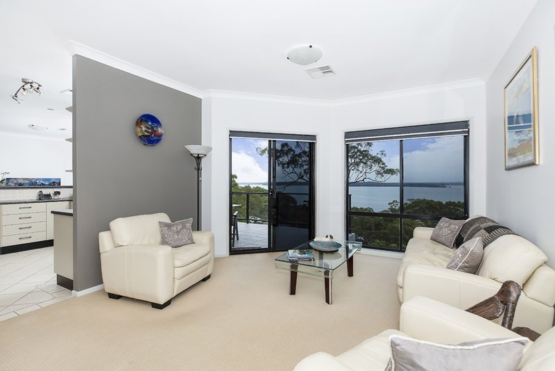 Photo - 83 Lakeview Road, Wangi Wangi NSW 2267 - Image 5