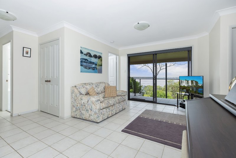 Photo - 83 Lakeview Road, Wangi Wangi NSW 2267 - Image 9