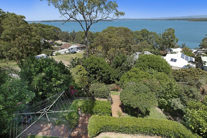 Photo - 83 Lakeview Road, Wangi Wangi NSW 2267 - Image 21