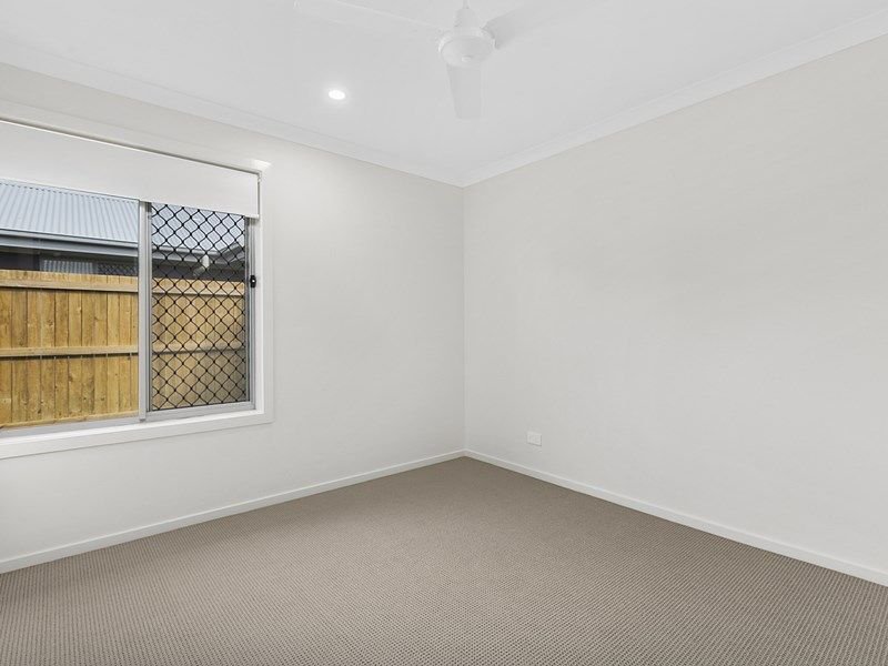Photo - 83 Lamington Drive, Redbank Plains QLD 4301 - Image 5