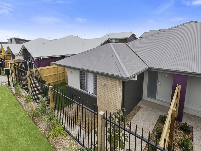 Photo - 83 Lamington Drive, Redbank Plains QLD 4301 - Image 11