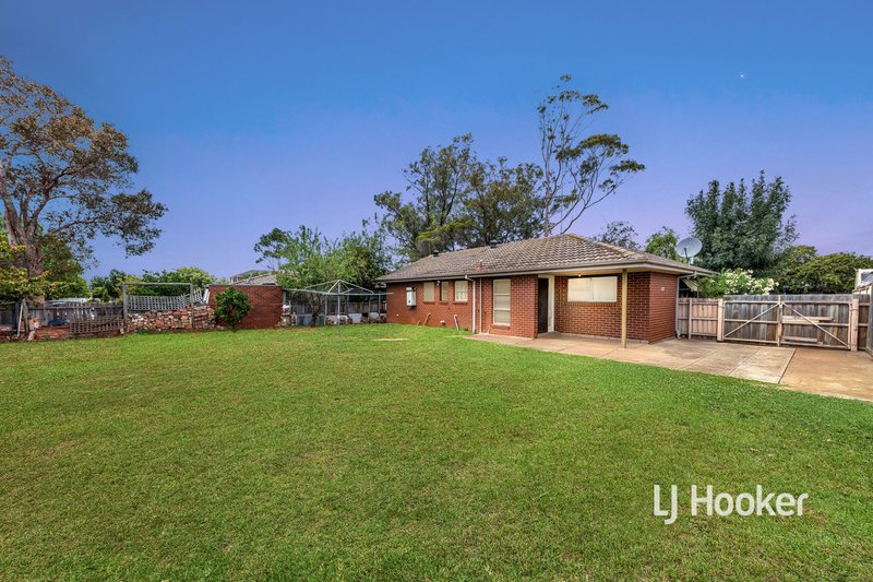 Photo - 83 Loyola Road, Werribee VIC 3030 - Image 12