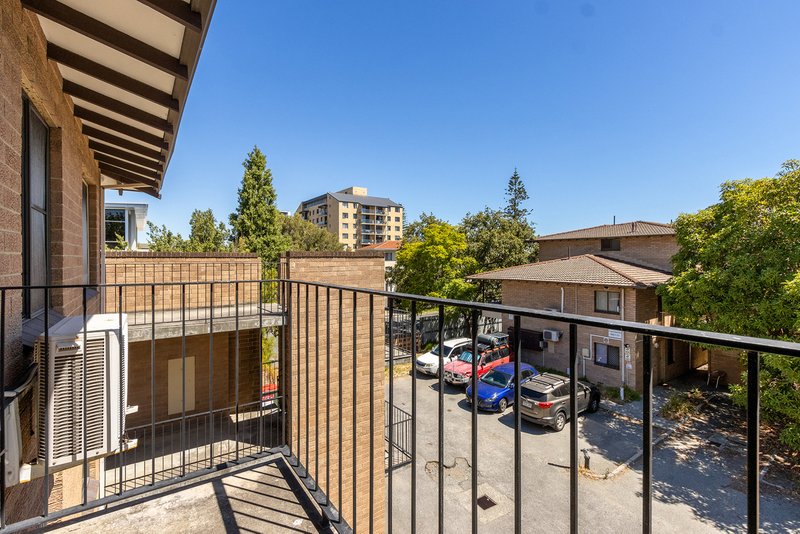 Photo - 8/3 Lyall Street, South Perth WA 6151 - Image 14