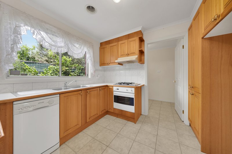 Photo - 83 Manning Clark Road, Mill Park VIC 3082 - Image 6