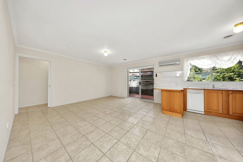 Photo - 83 Manning Clark Road, Mill Park VIC 3082 - Image 7