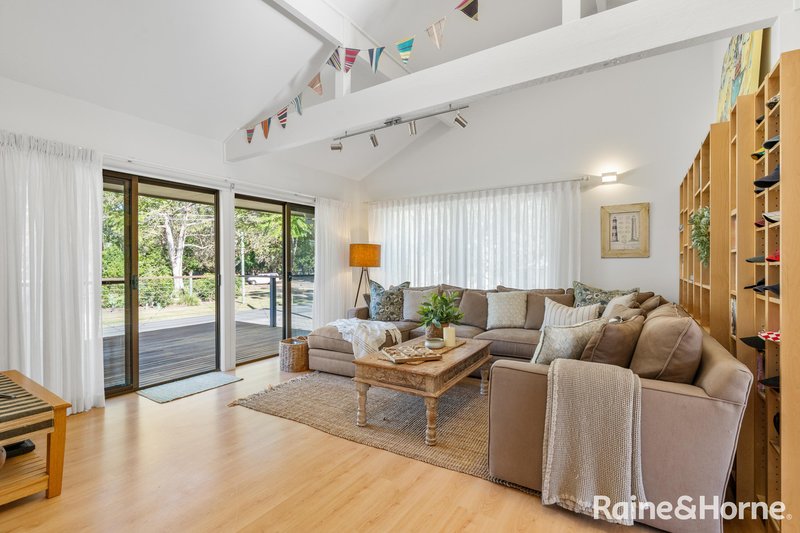 Photo - 83 Matron Porter Drive, Narrawallee NSW 2539 - Image 9
