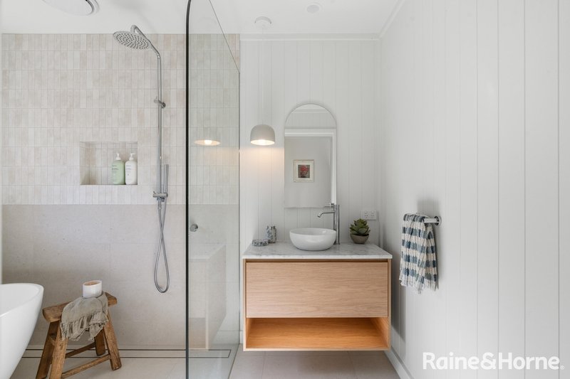 Photo - 83 Matron Porter Drive, Narrawallee NSW 2539 - Image 16