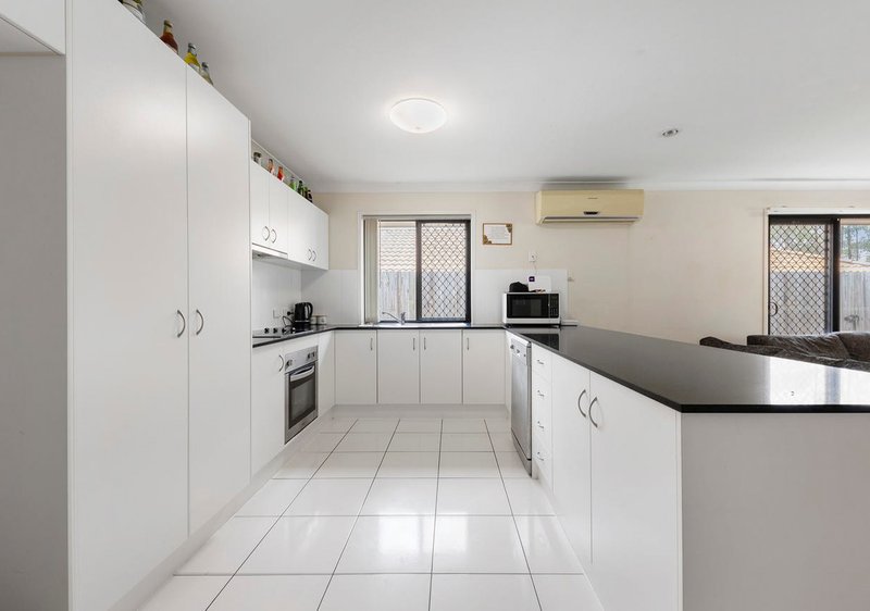 Photo - 83 Mccorry Drive, Collingwood Park QLD 4301 - Image 3