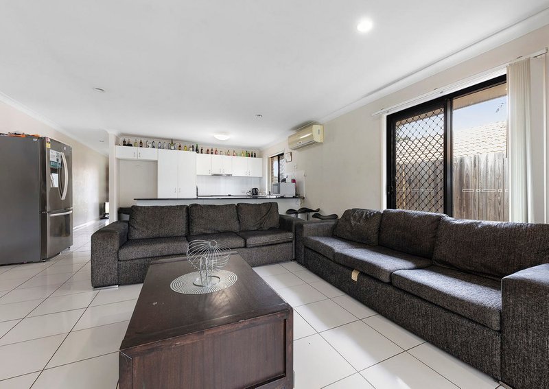 Photo - 83 Mccorry Drive, Collingwood Park QLD 4301 - Image 4