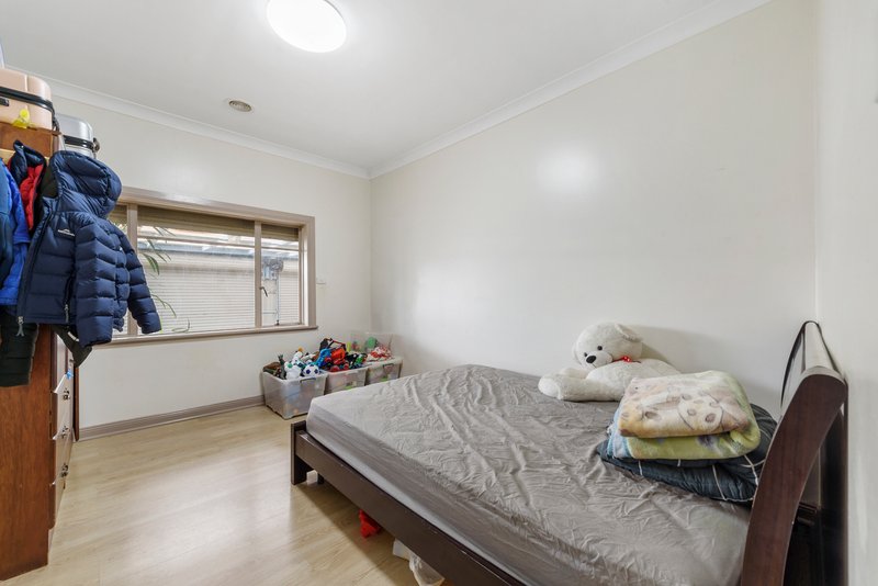 Photo - 83 Millawa Avenue, St Albans VIC 3021 - Image 8