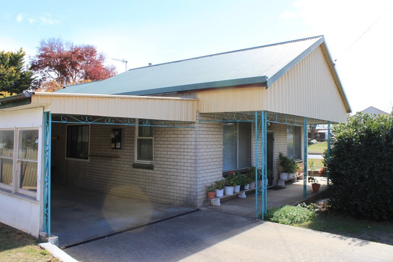 Photo - 83 Murray Street, Tumbarumba NSW 2653 - Image 8