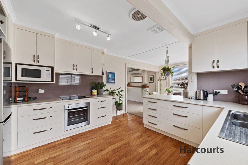 Photo - 83 Nicholls Street, Devonport TAS 7310 - Image 2