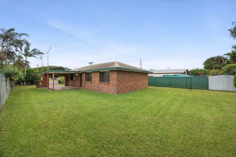 Photo - 83 Nicklin Way, Warana QLD 4575 - Image 12