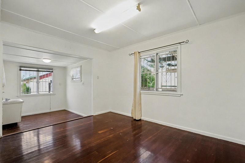 Photo - 83 North Road, Brighton QLD 4017 - Image 5