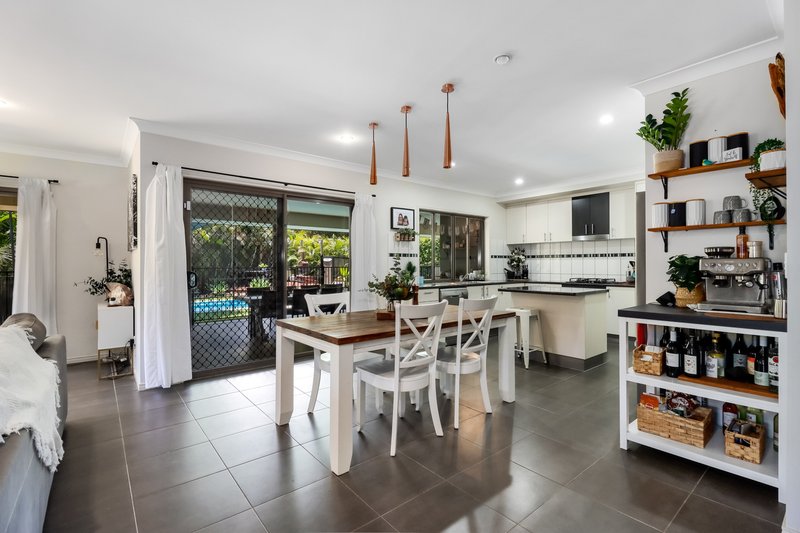 Photo - 83 Palm Way, Dundowran Beach QLD 4655 - Image 6